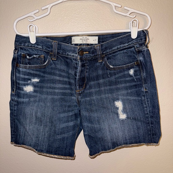 Abercrombie & Fitch Pants - Abercrombie & Fitch Slight Distressing‎ Button Fly Raw Hem Denim Shorts size 27